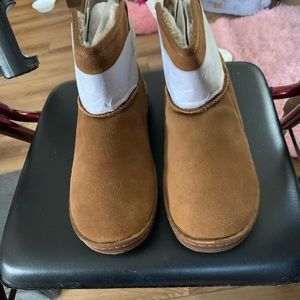 Skechers Cozy Campfire Bunny Cuddle Boots 8.5